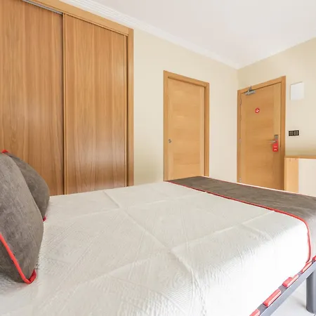 Casa Marin 2* A Revolta