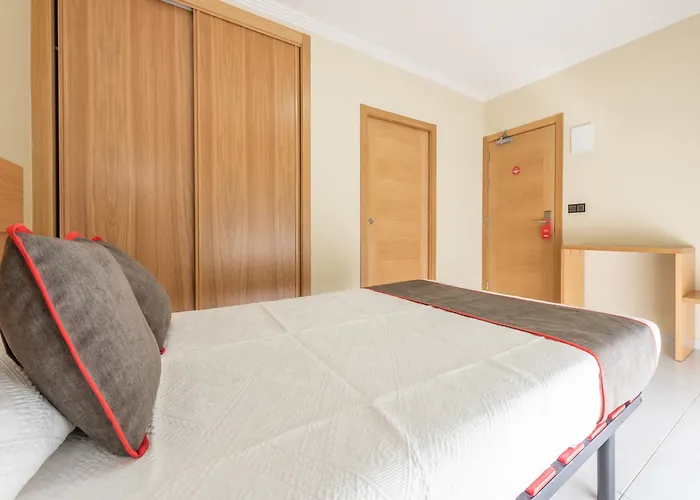 Casa Marin 2* A Revolta